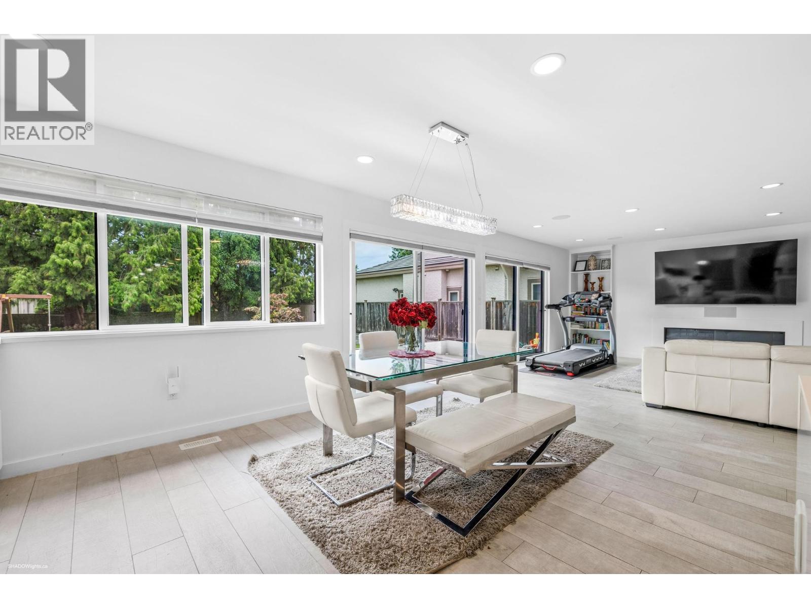 6471 GIBBONS DRIVE, Richmond