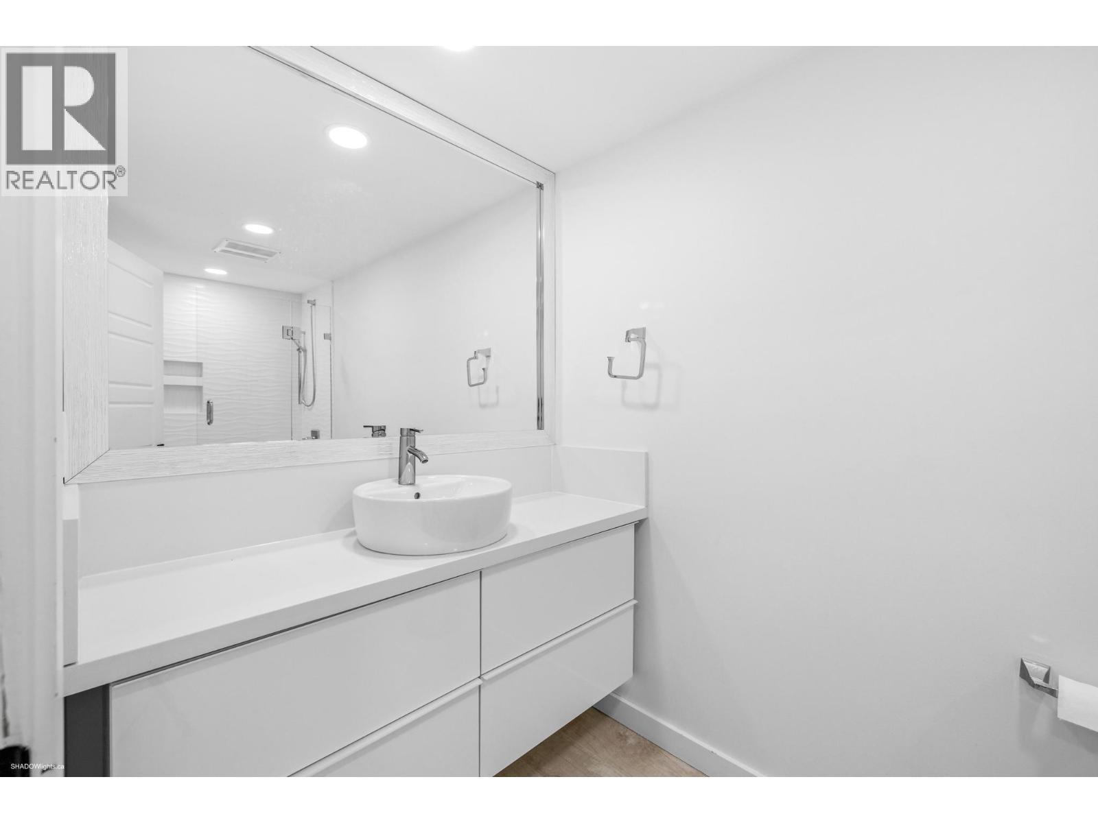 6471 GIBBONS DRIVE, Richmond