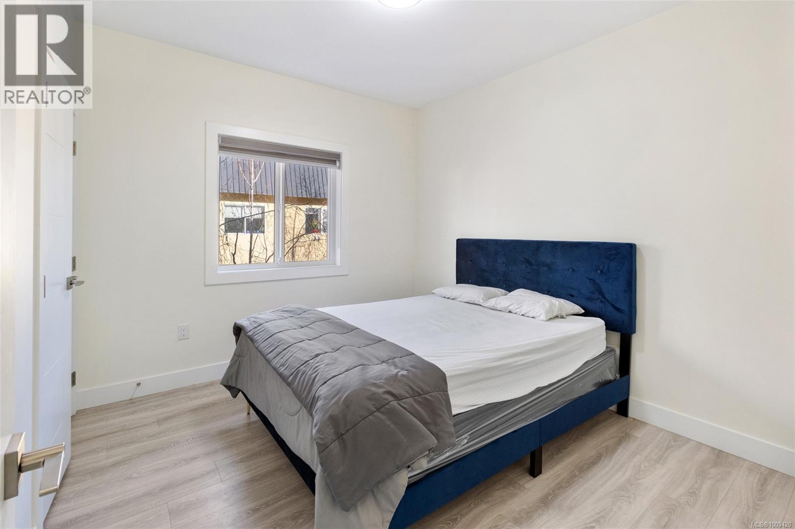 Photo 14 of 3174 Harriet Rd, Saanich BC