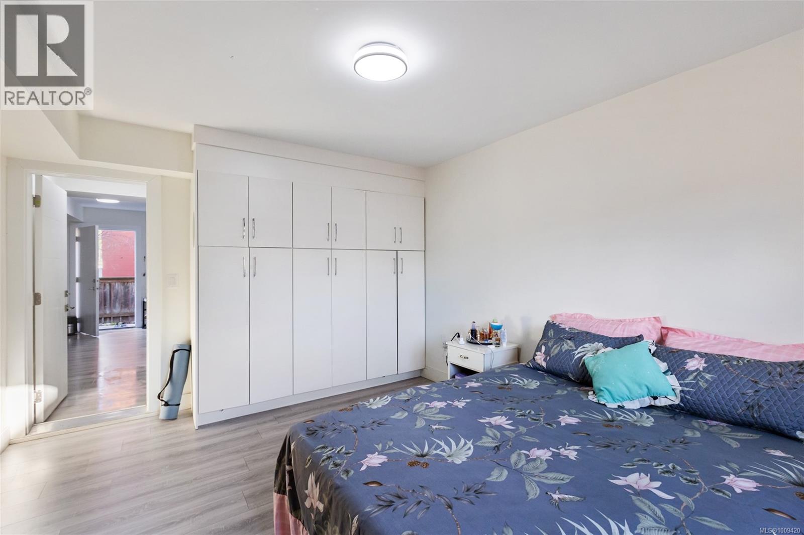 Photo 24 of 3174 Harriet Rd, Saanich BC