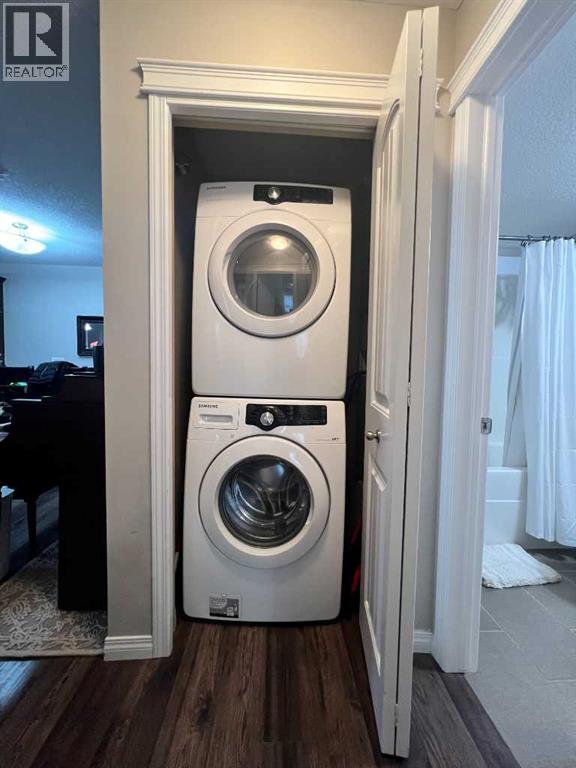 Single Family House for Sale in   Country Village Manor NE Country Hills Village Calgary 