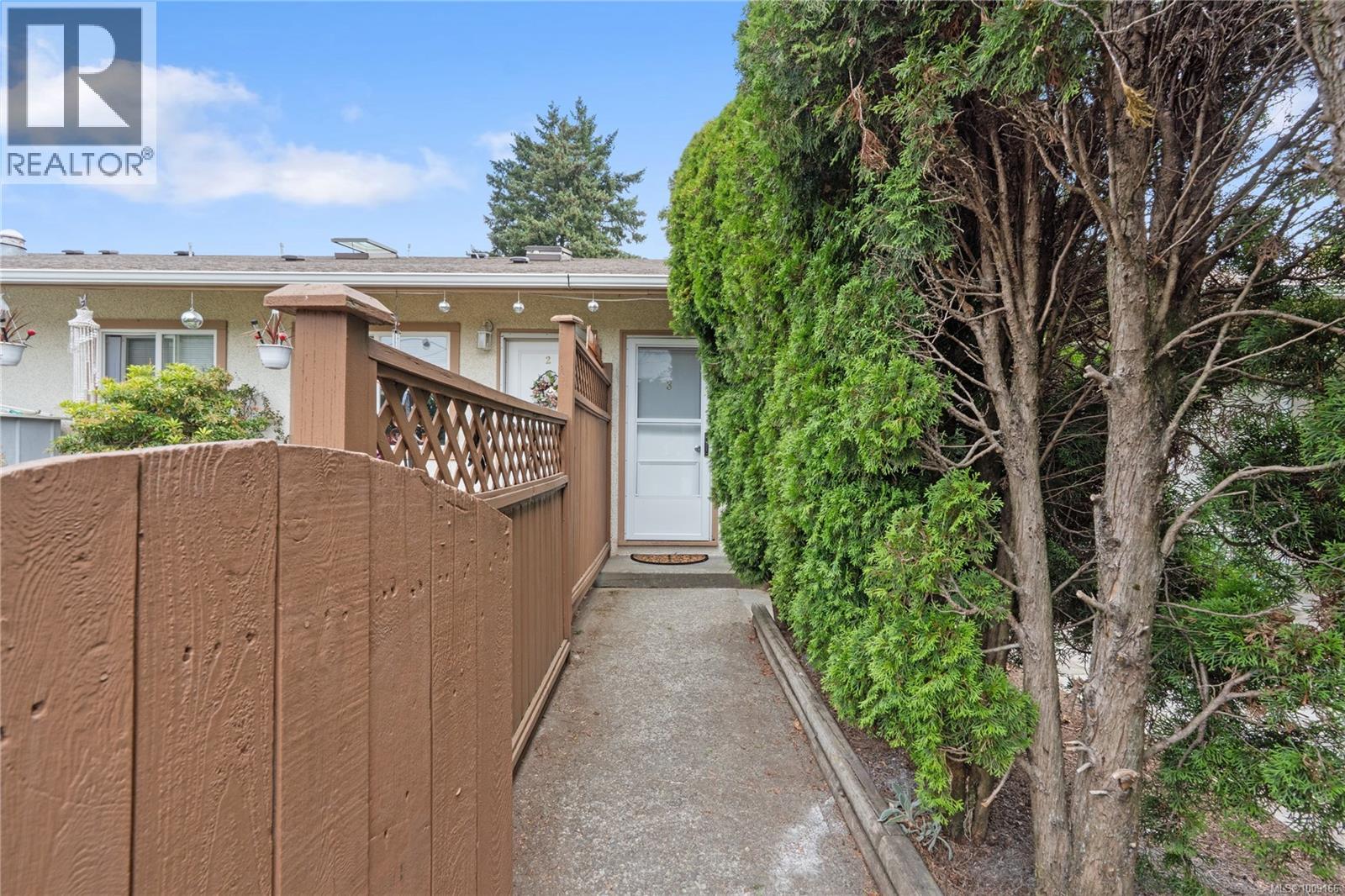 Photo 13 of 3 974 Dunford Ave, Langford BC
