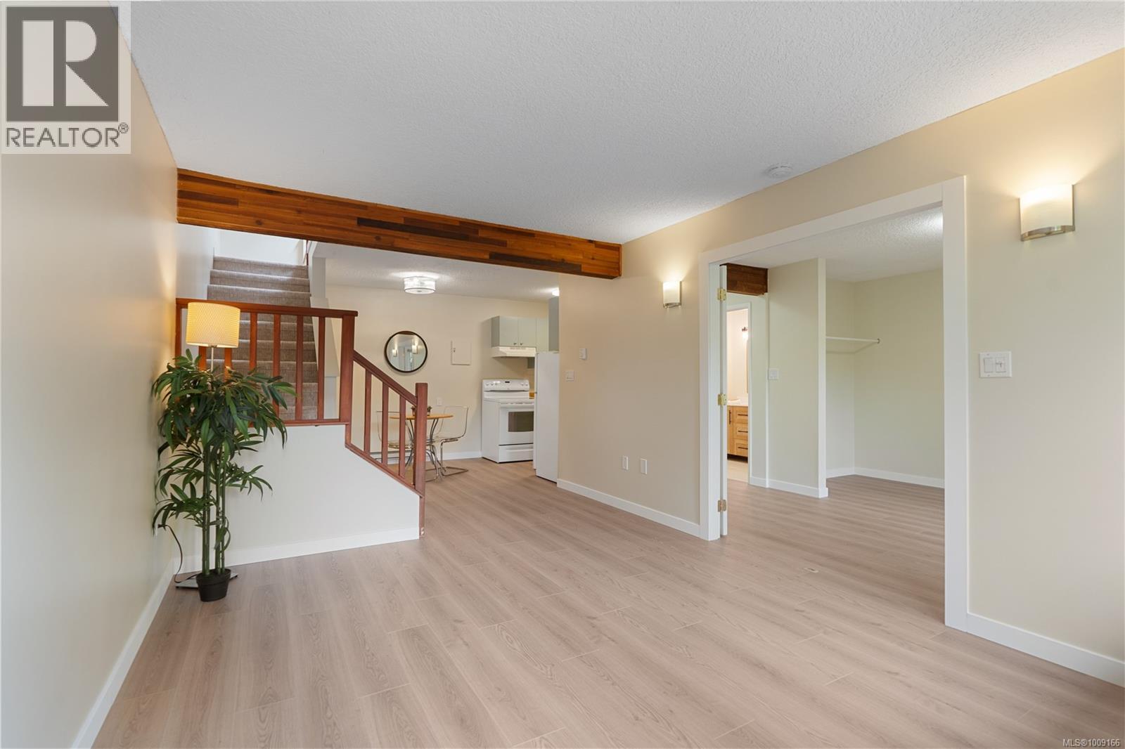 Photo 21 of 3 974 Dunford Ave, Langford BC