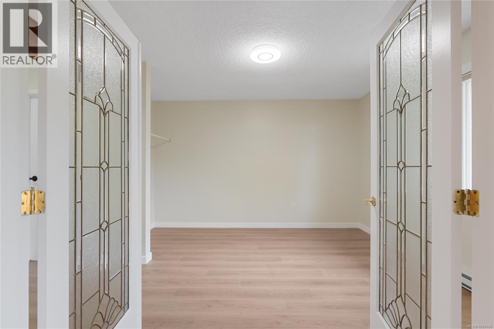 Photo 11 of 3 974 Dunford Ave, Langford BC