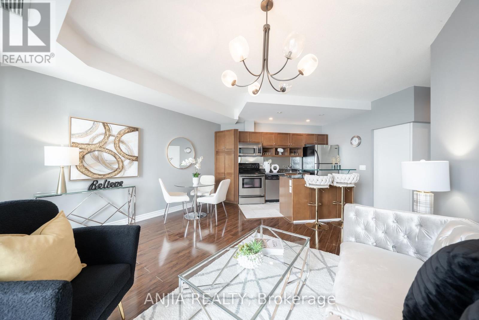 Photo 10 of 3411 8 York Street, Toronto ON