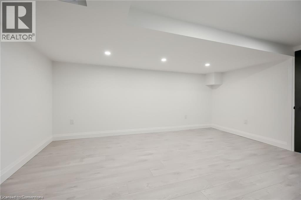 Photo 2 of 201 Stewartdale Avenue Unit 2, Hamilton ON