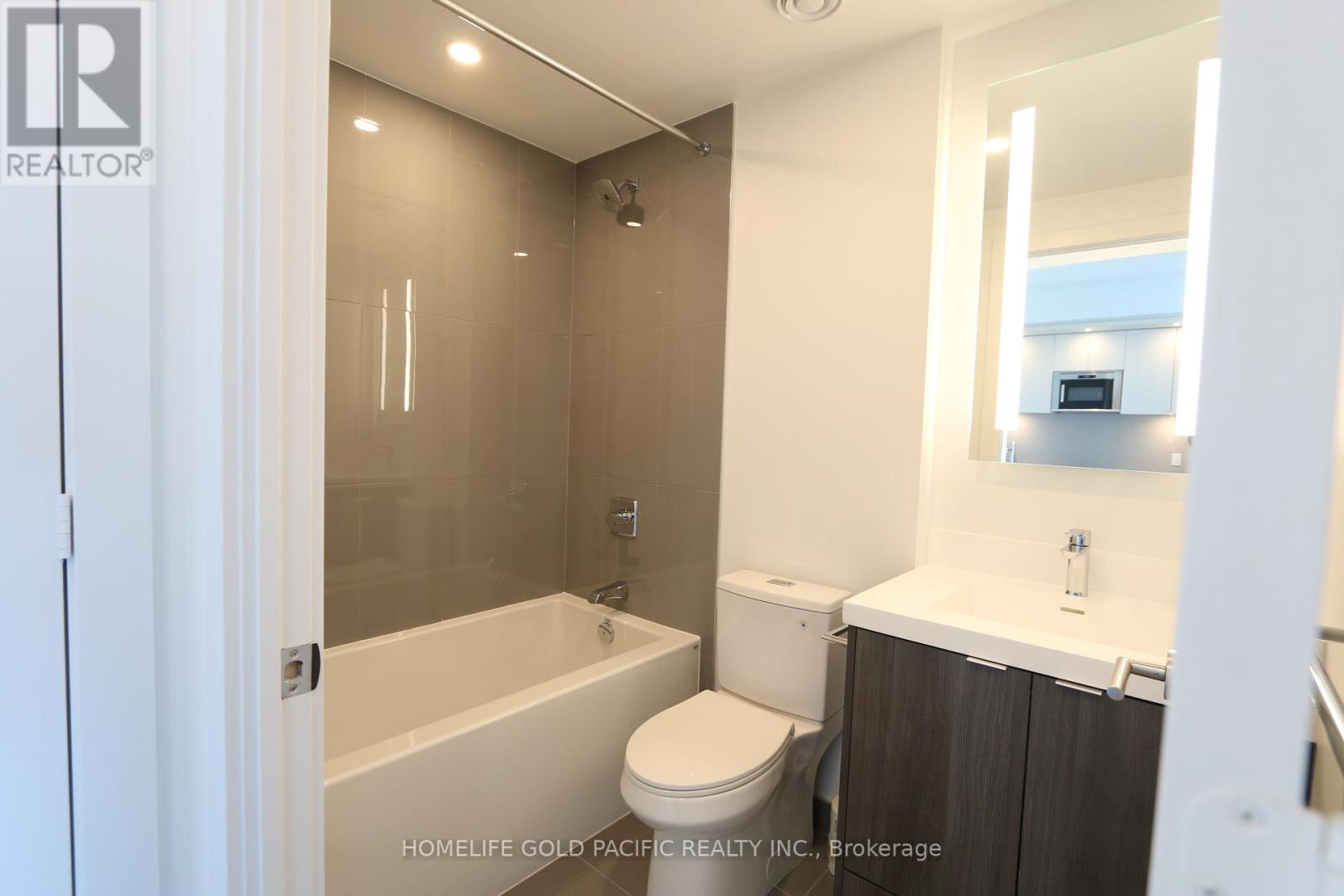 Photo 11 of 2338 20 Inn On The Park Drive, Toronto ON