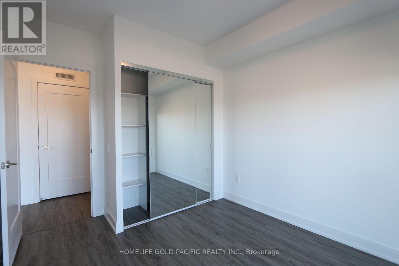 Photo 10 of 2338 20 Inn On The Park Drive, Toronto ON