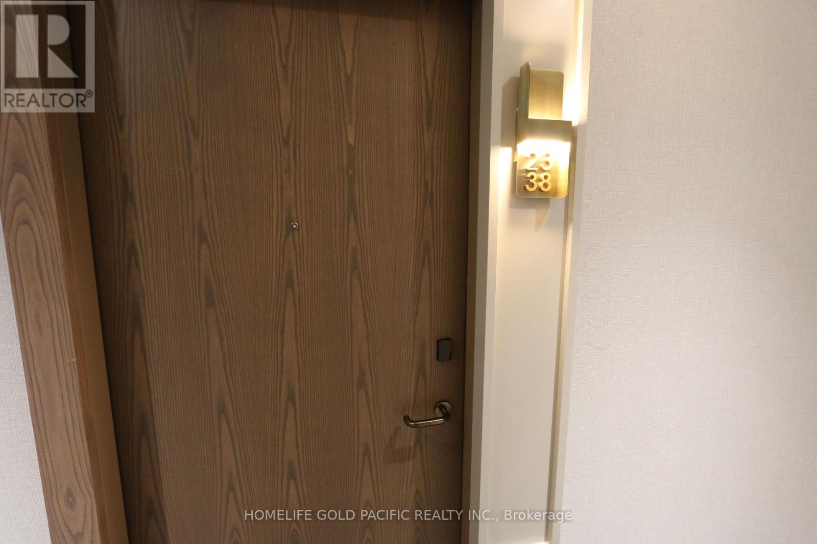 Photo 4 of 2338 20 Inn On The Park Drive, Toronto ON