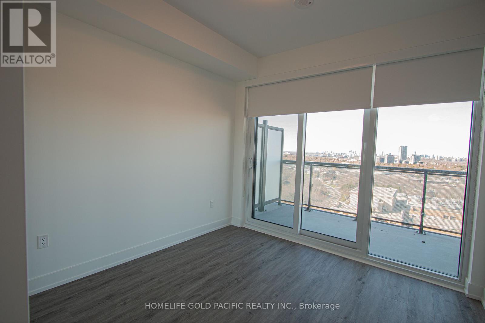 Photo 9 of 2338 20 Inn On The Park Drive, Toronto ON