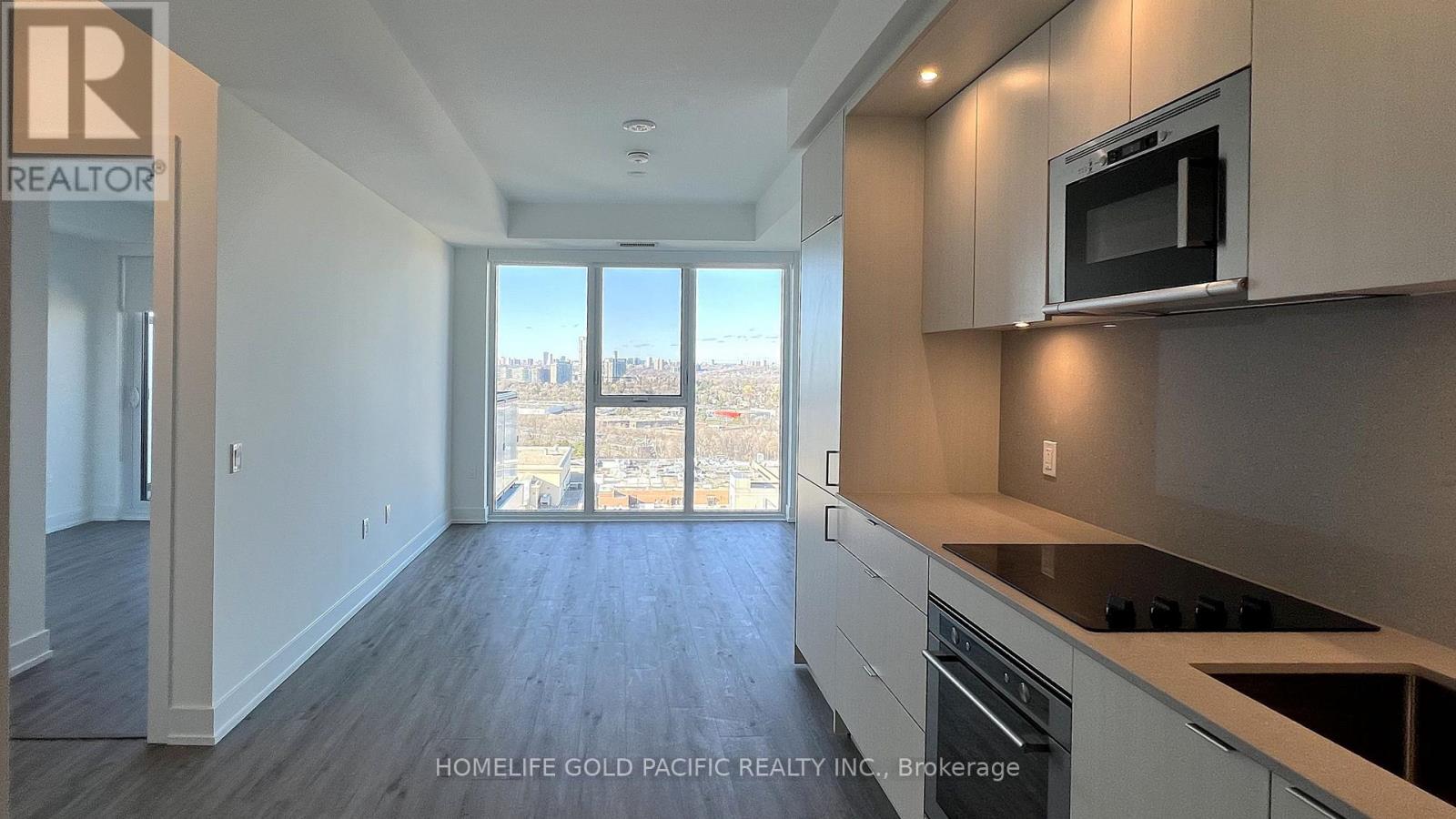 Photo 6 of 2338 20 Inn On The Park Drive, Toronto ON