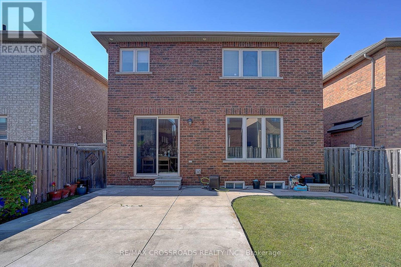 Photo 50 of 106 Milos Road, Richmond Hill ON