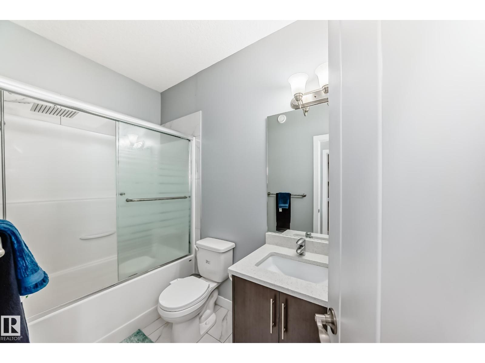 Photo 14 of 2716 11 St Nw Nw, Edmonton AB