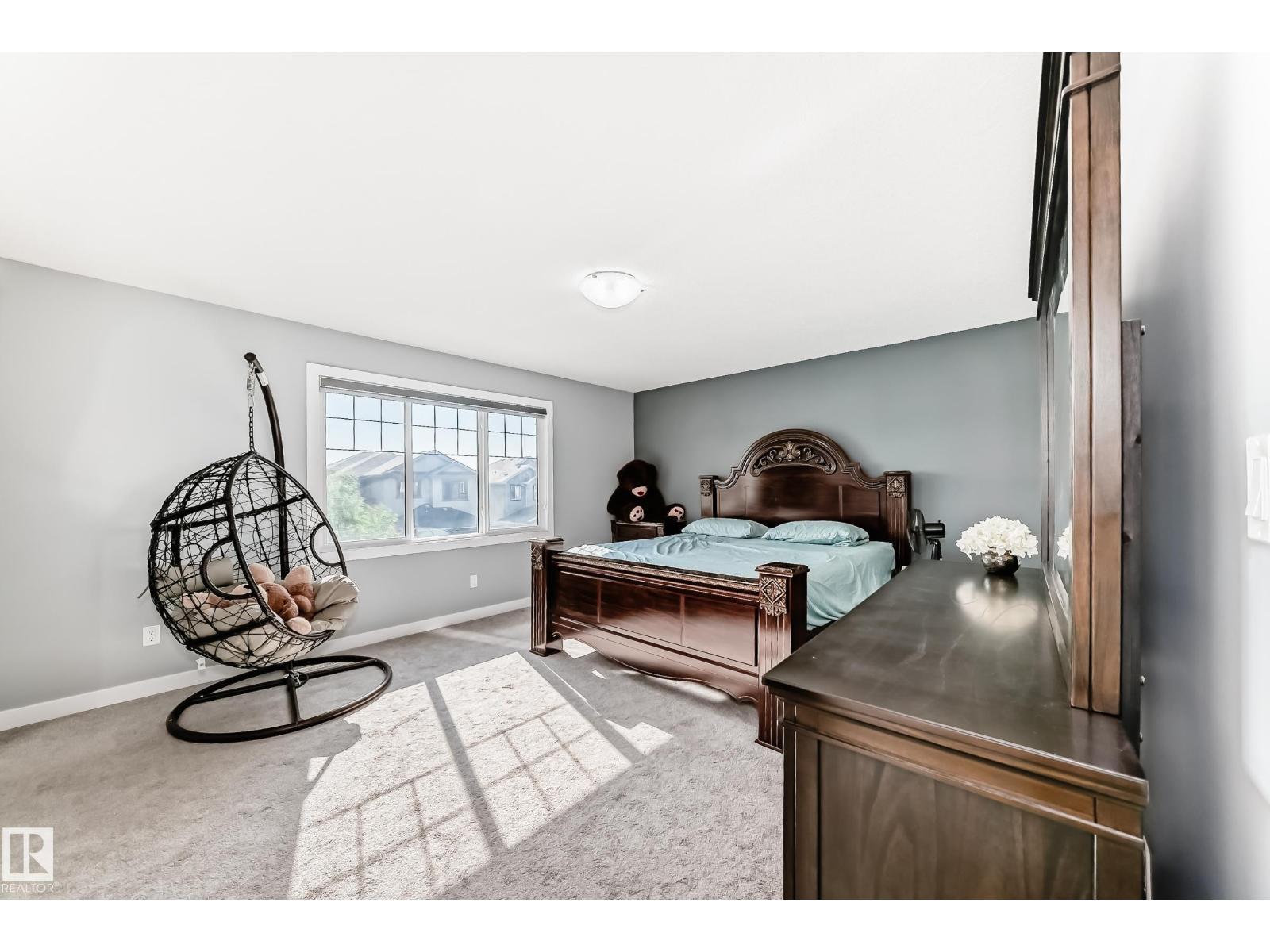 Photo 18 of 2716 11 St Nw Nw, Edmonton AB