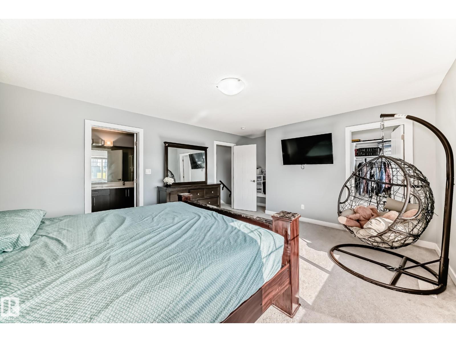 Photo 19 of 2716 11 St Nw Nw, Edmonton AB