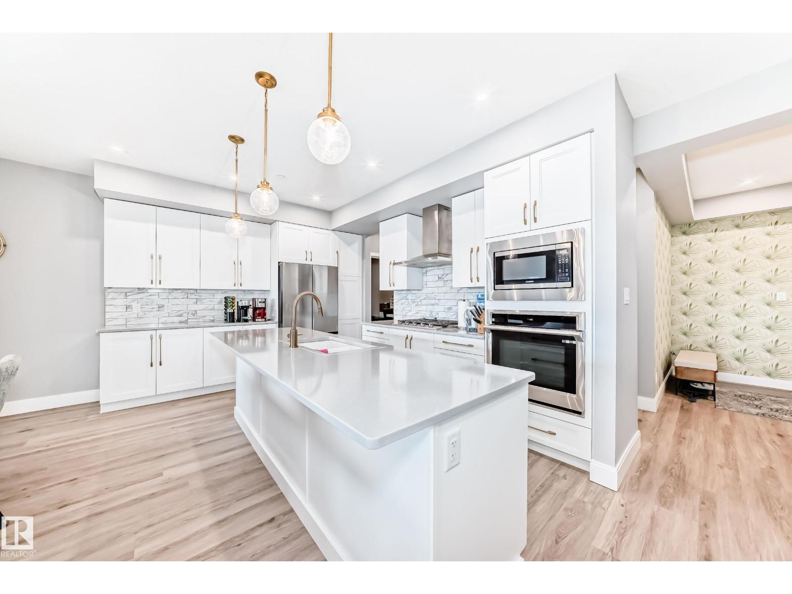 Photo 10 of 408 7463 May Cm Nw, Edmonton AB