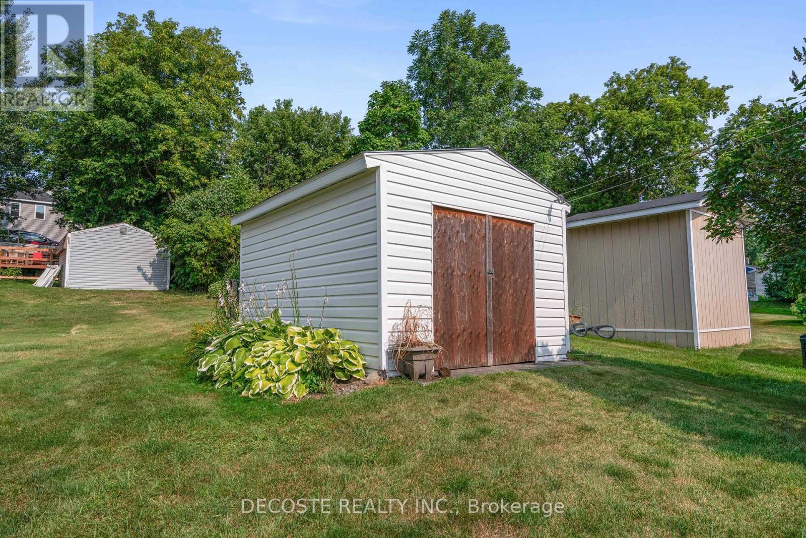 Photo 32 of 137 Park Avenue, North Glengarry ON