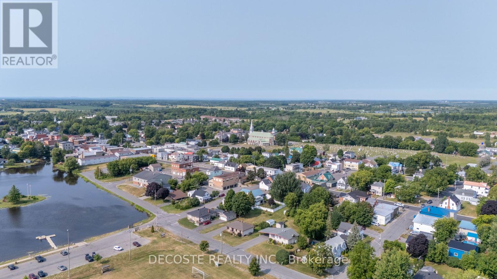 Photo 35 of 137 Park Avenue, North Glengarry ON