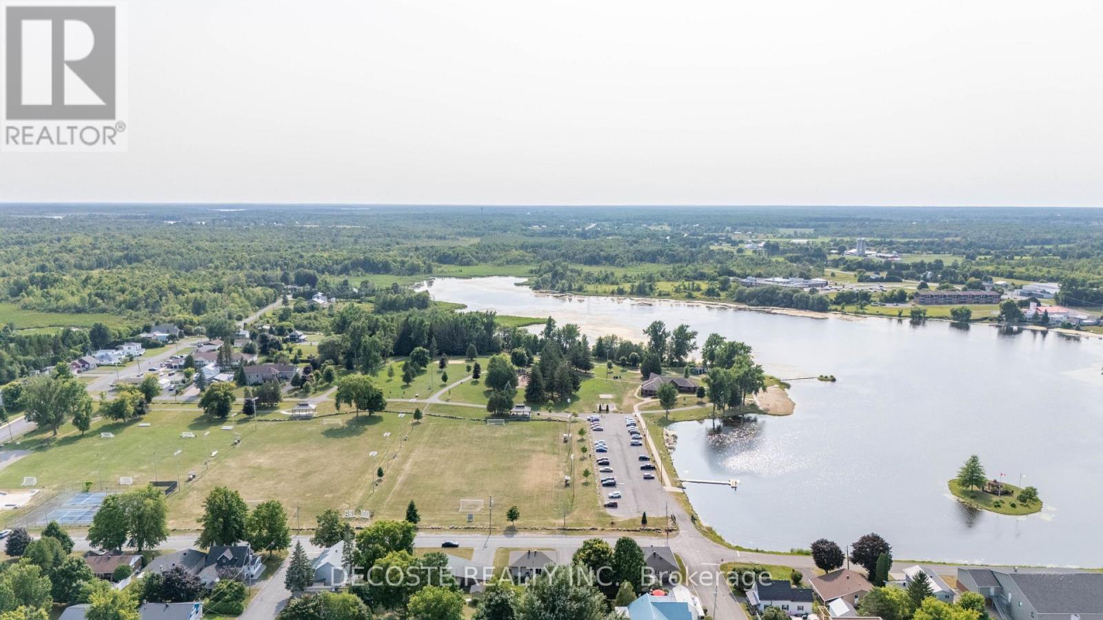 Photo 36 of 137 Park Avenue, North Glengarry ON