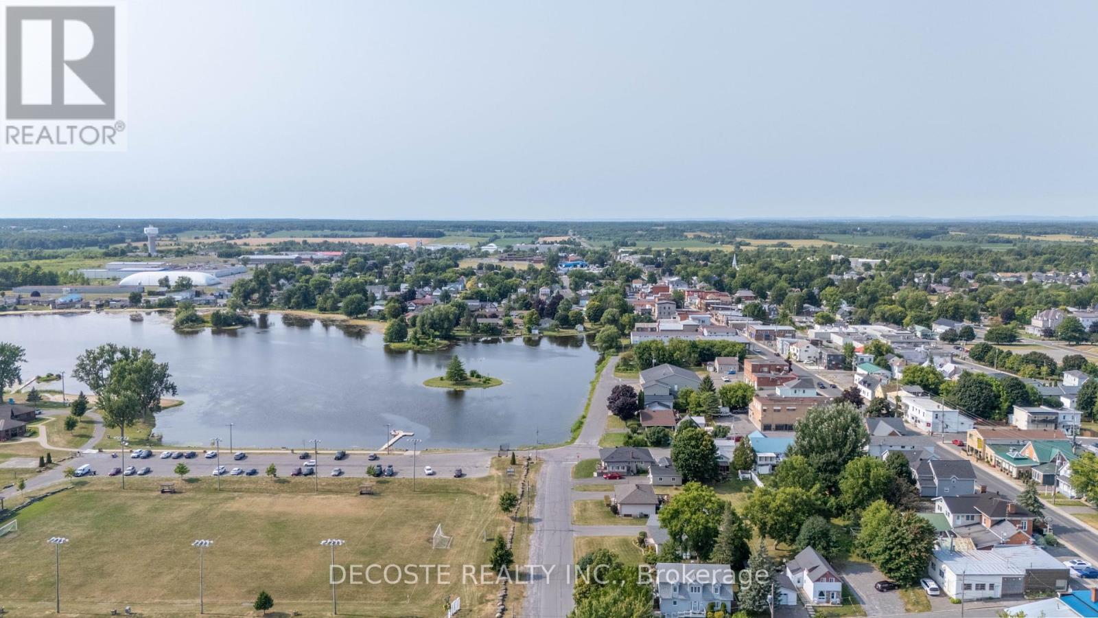 Photo 38 of 137 Park Avenue, North Glengarry ON