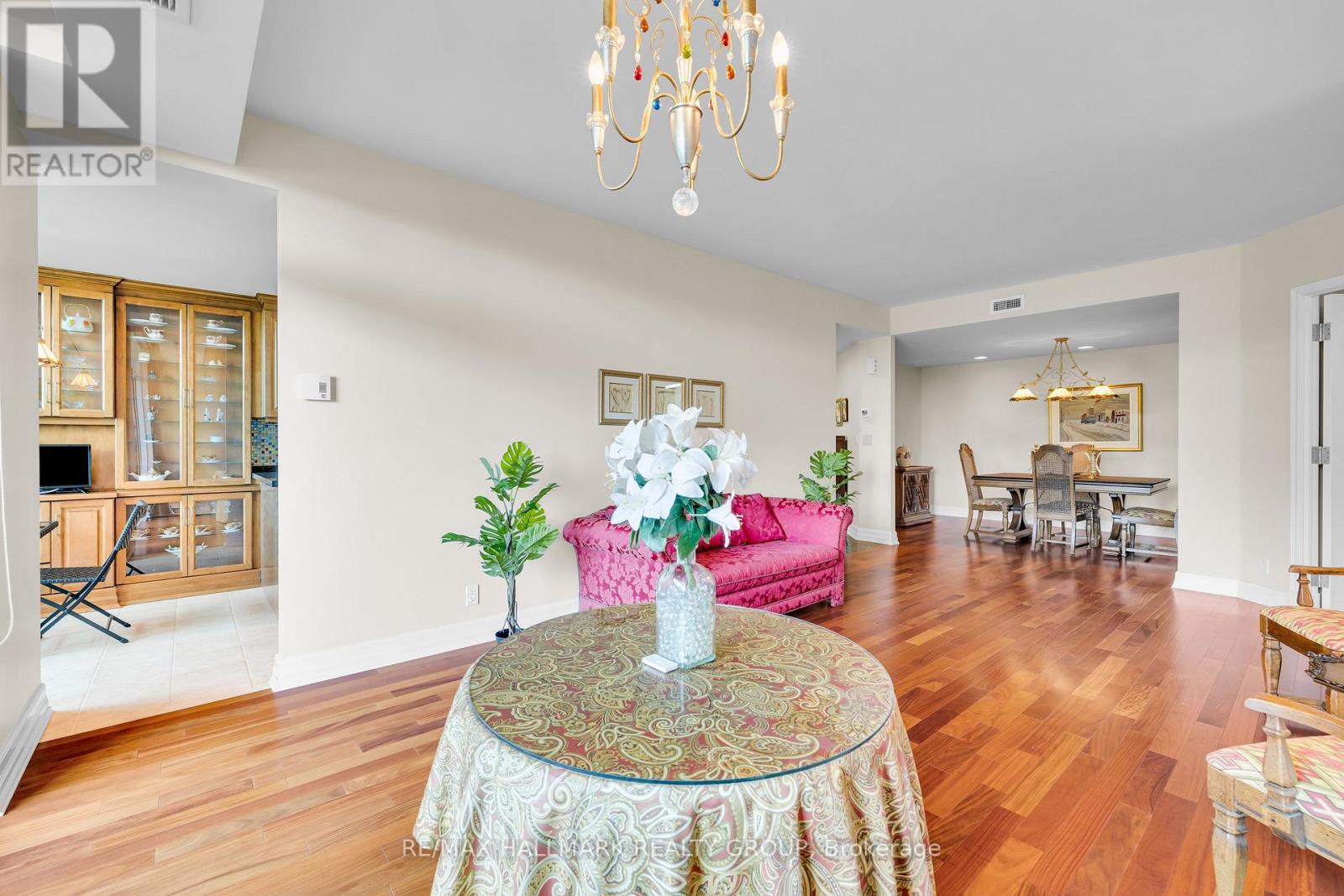 Photo 13 of 304 3580 Rivergate Way, Ottawa ON