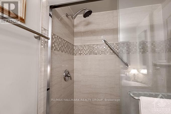 Photo 12 of 711 2871 Richmond Road, Ottawa ON