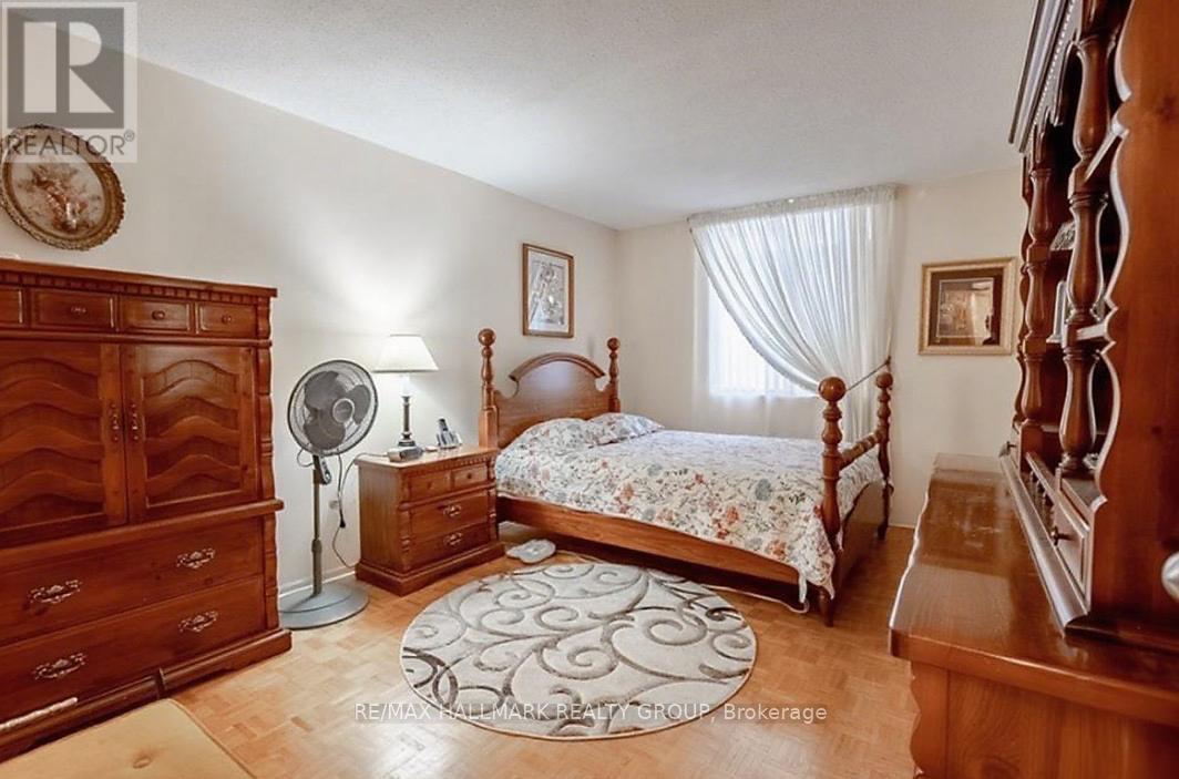 Photo 2 of 711 2871 Richmond Road, Ottawa ON