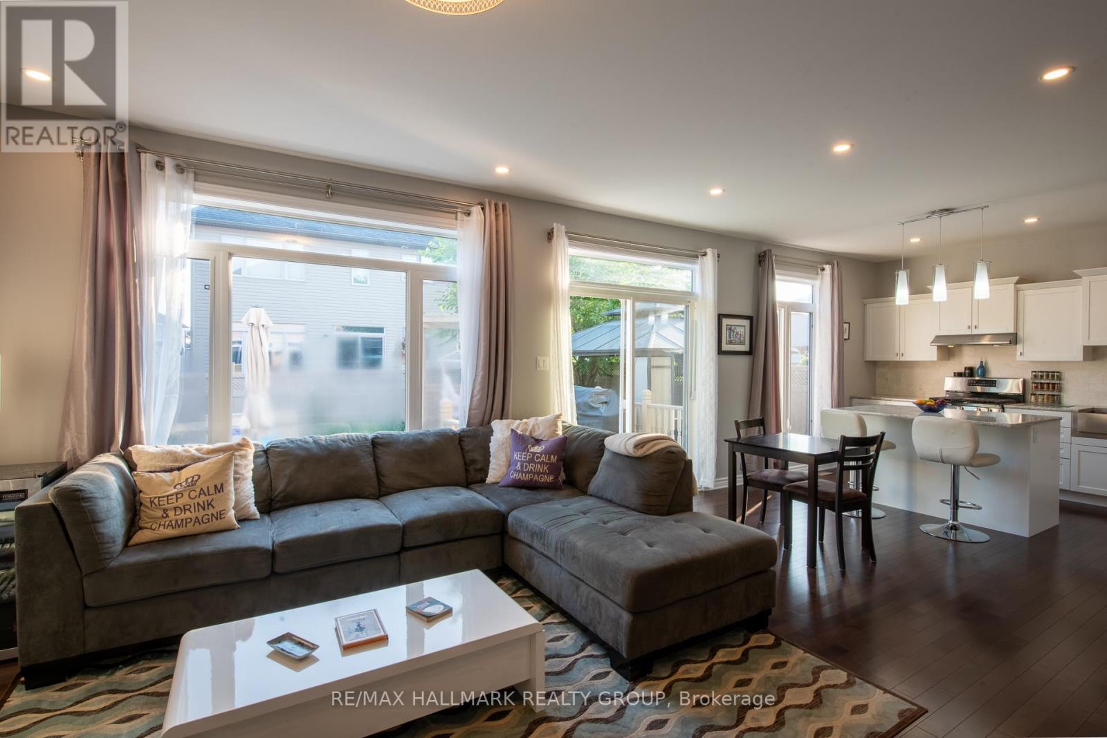 Photo 11 of 217 Fountainhead Drive, Ottawa ON
