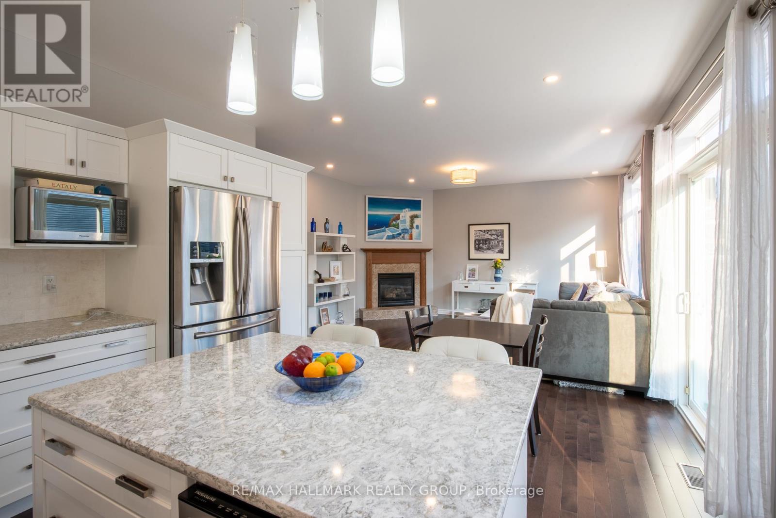 Photo 12 of 217 Fountainhead Drive, Ottawa ON