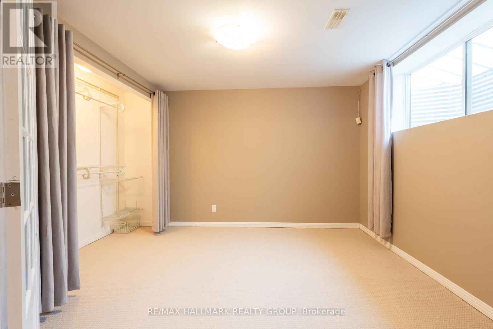 Photo 22 of 217 Fountainhead Drive, Ottawa ON