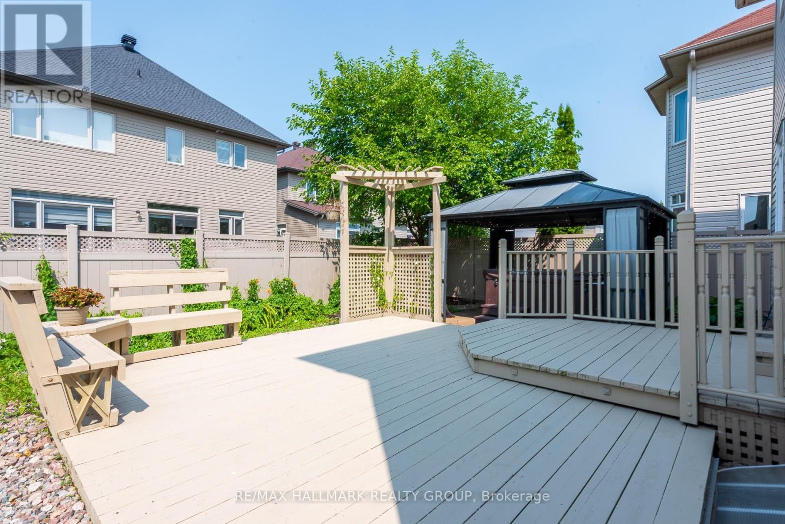 Photo 29 of 217 Fountainhead Drive, Ottawa ON