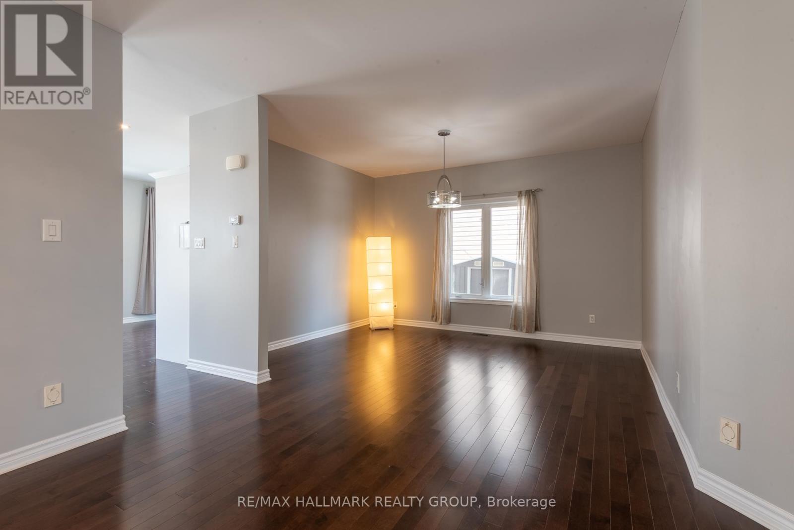 Photo 8 of 217 Fountainhead Drive, Ottawa ON
