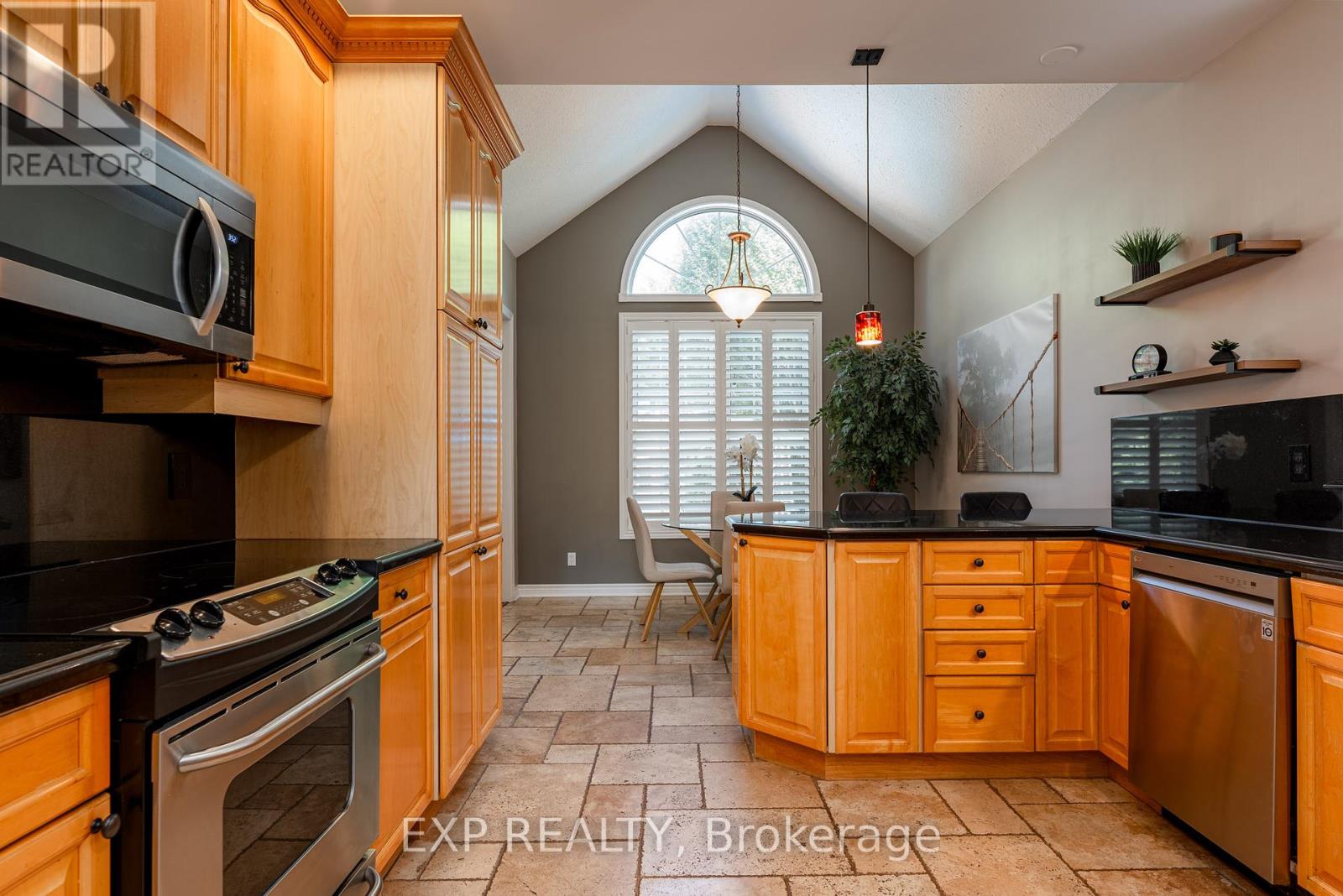 Photo 32 of 546 Ferndale Avenue, Fort Erie ON