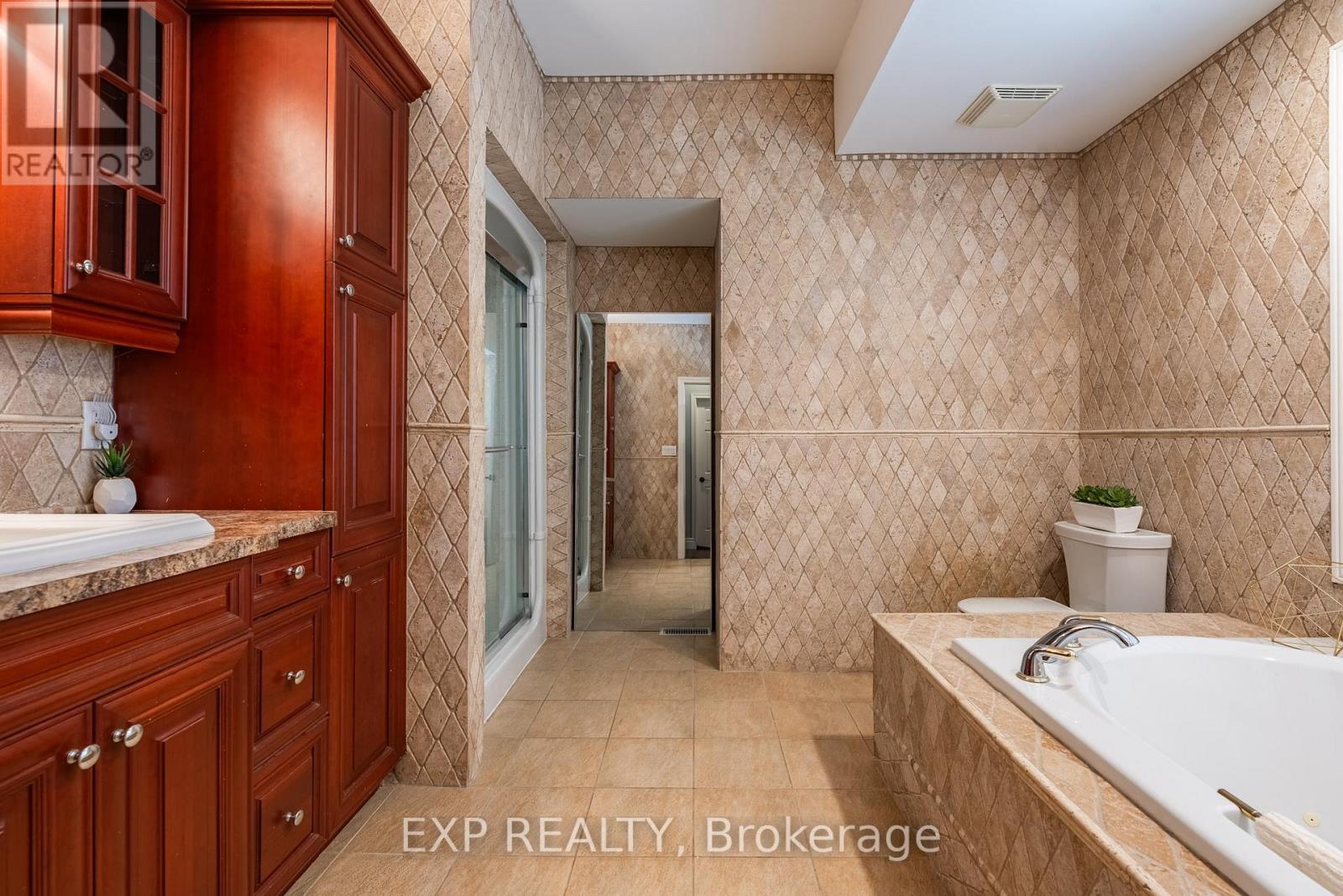 Photo 21 of 546 Ferndale Avenue, Fort Erie ON