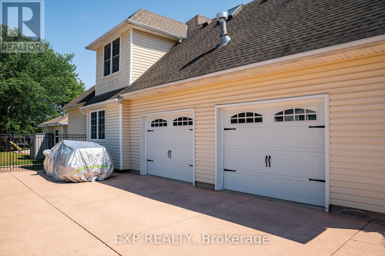 Photo 2 of 546 Ferndale Avenue, Fort Erie ON