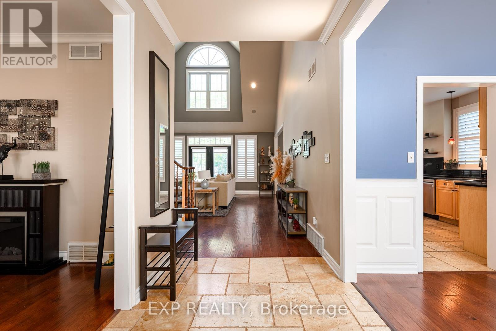 Photo 3 of 546 Ferndale Avenue, Fort Erie ON