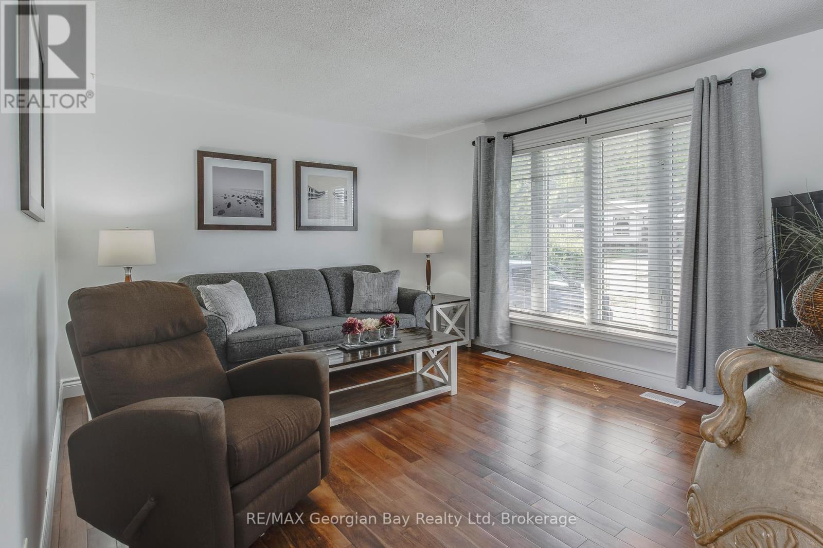 Photo 14 of 32 Kerr Drive, Penetanguishene ON
