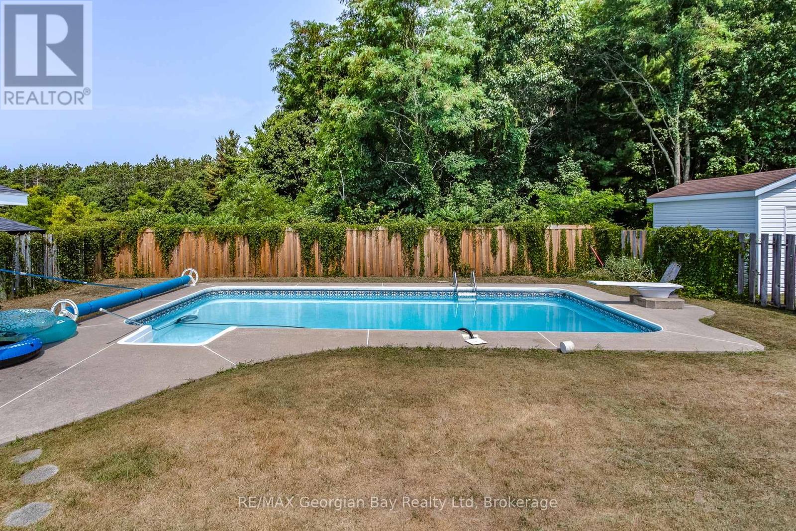 Photo 17 of 32 Kerr Drive, Penetanguishene ON