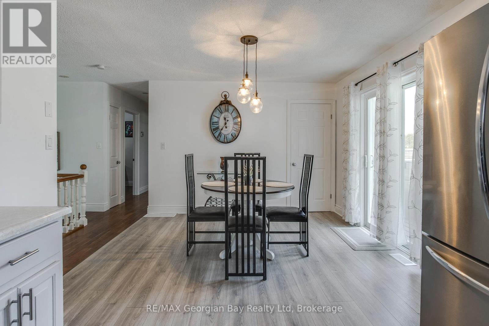 Photo 16 of 32 Kerr Drive, Penetanguishene ON