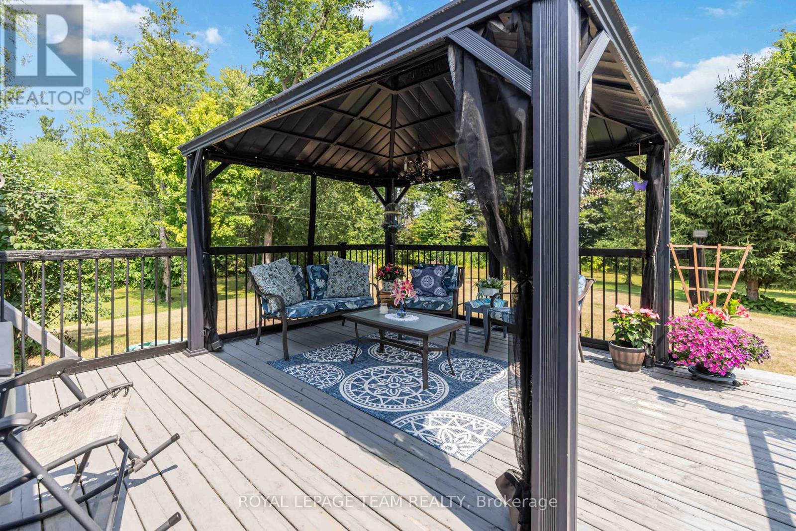 Photo 3 of 14 Mountain Ash Drive, North Grenville ON