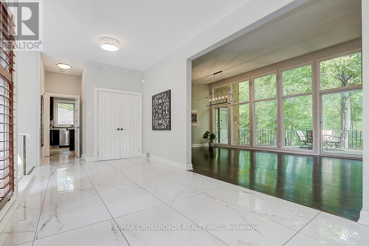 Photo 12 of 53 Forest Grove Main Floor Drive, Toronto ON