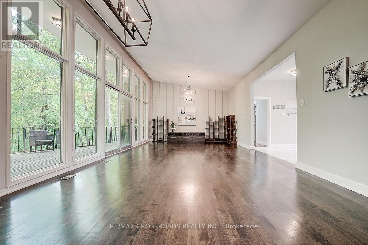 Photo 14 of 53 Forest Grove Main Floor Drive, Toronto ON