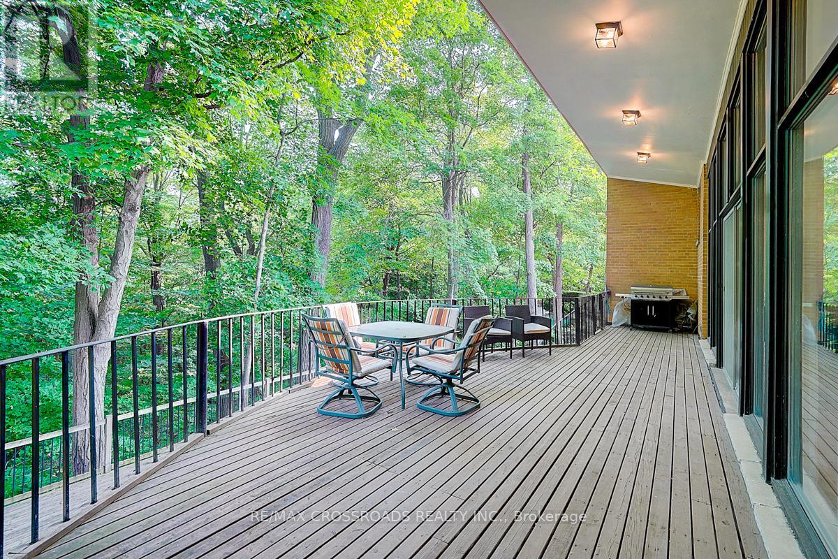 Photo 32 of 53 Forest Grove Main Floor Drive, Toronto ON