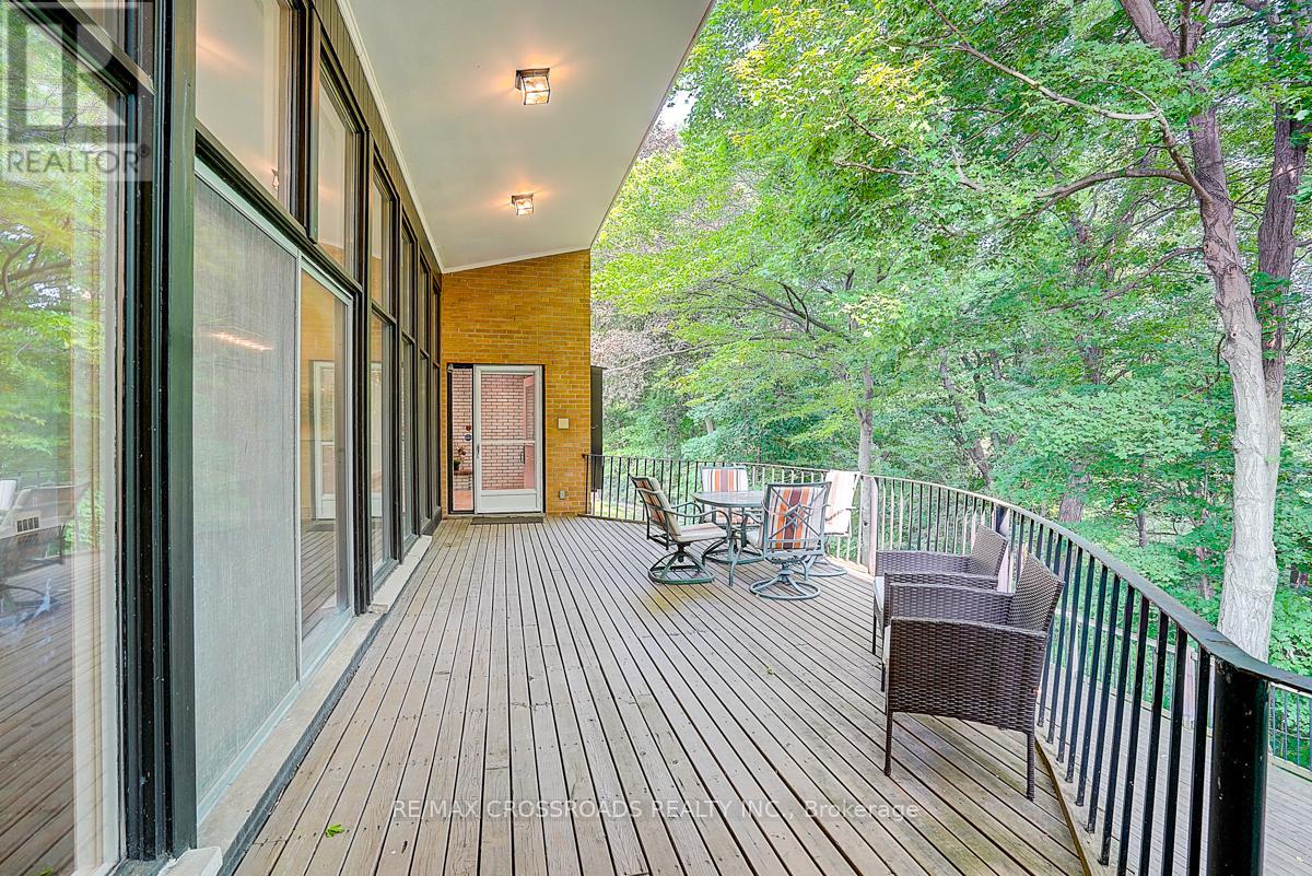 Photo 9 of 53 Forest Grove Main Floor Drive, Toronto ON