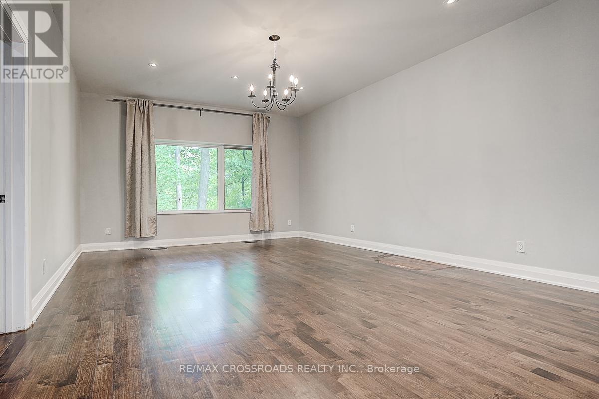 Photo 15 of 53 Forest Grove Main Floor Drive, Toronto ON