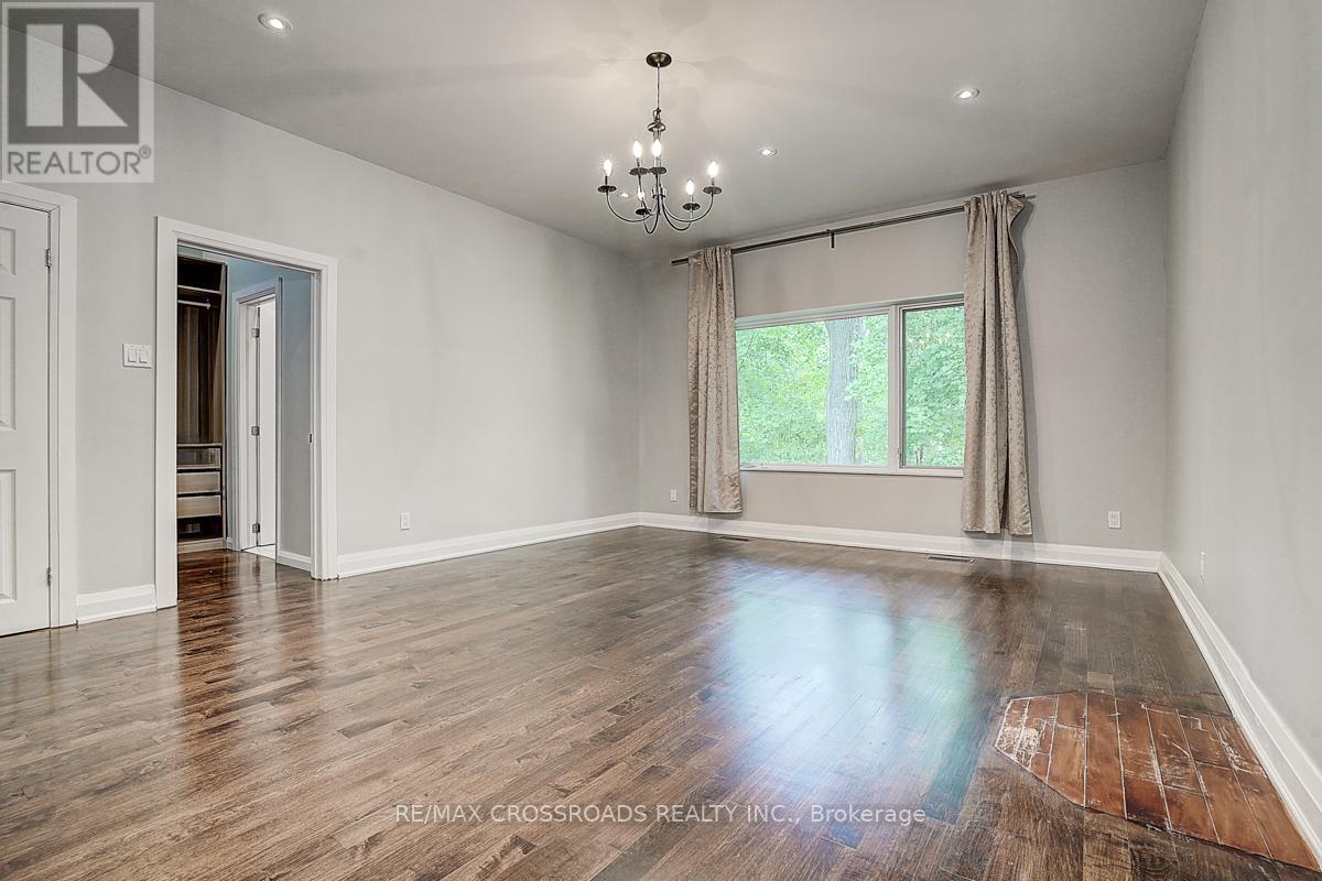 Photo 41 of 53 Forest Grove Main Floor Drive, Toronto ON
