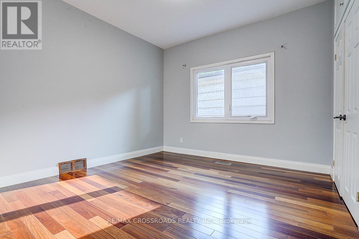 Photo 30 of 53 Forest Grove Main Floor Drive, Toronto ON