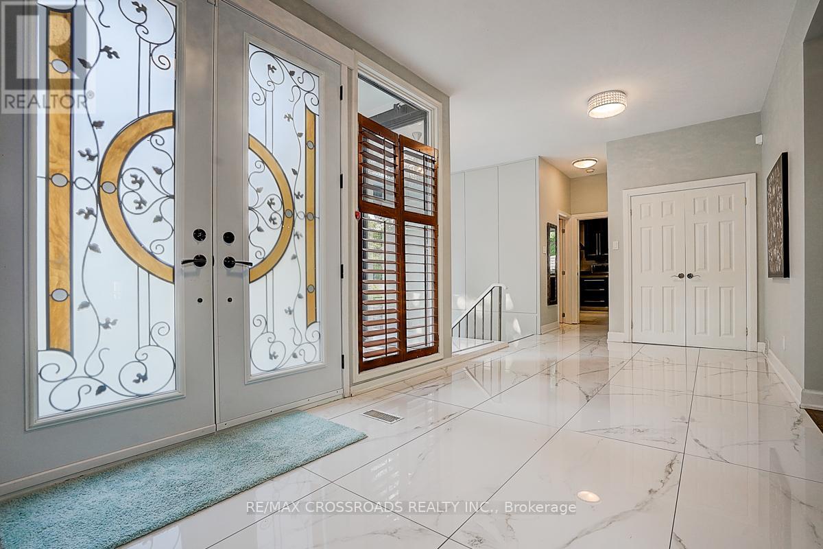 Photo 24 of 53 Forest Grove Main Floor Drive, Toronto ON