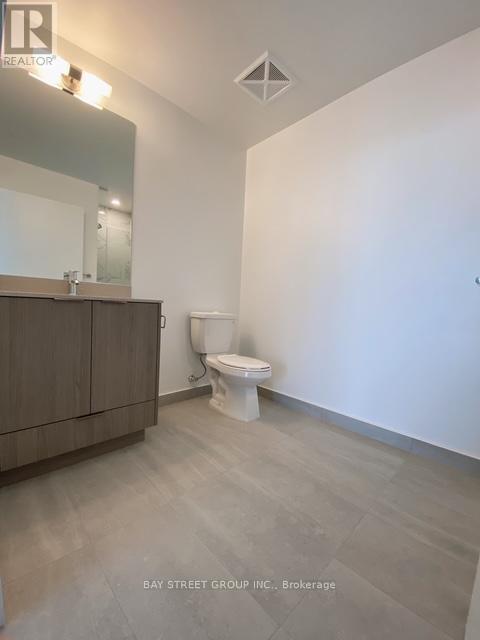 Photo 6 of 2304 38 Forest Manor Road, Toronto ON