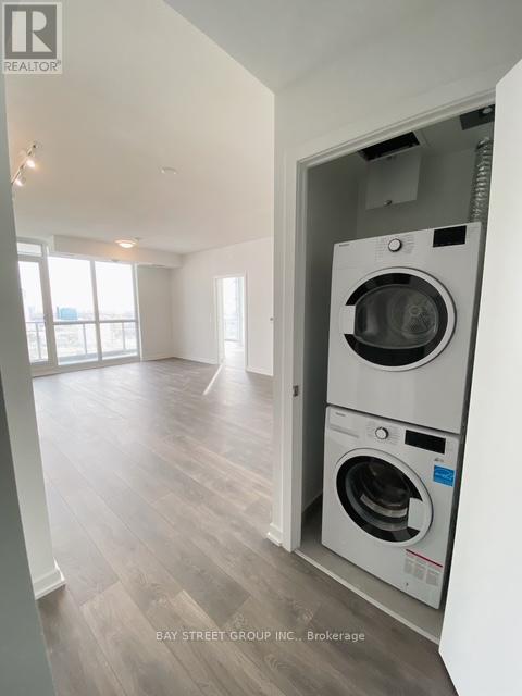 Photo 1 of 2304 38 Forest Manor Road, Toronto ON